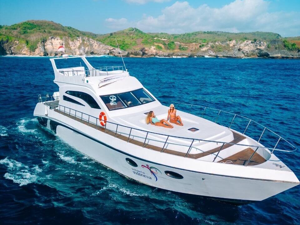 JA Yacht Bali for big group