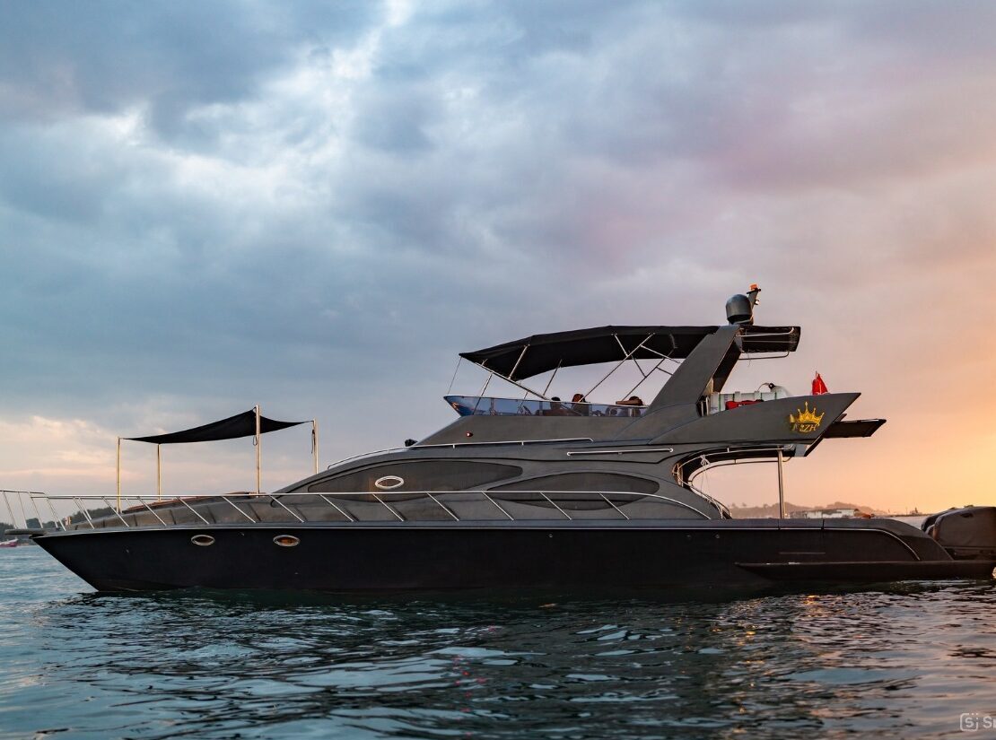 Luxury Private Yacht