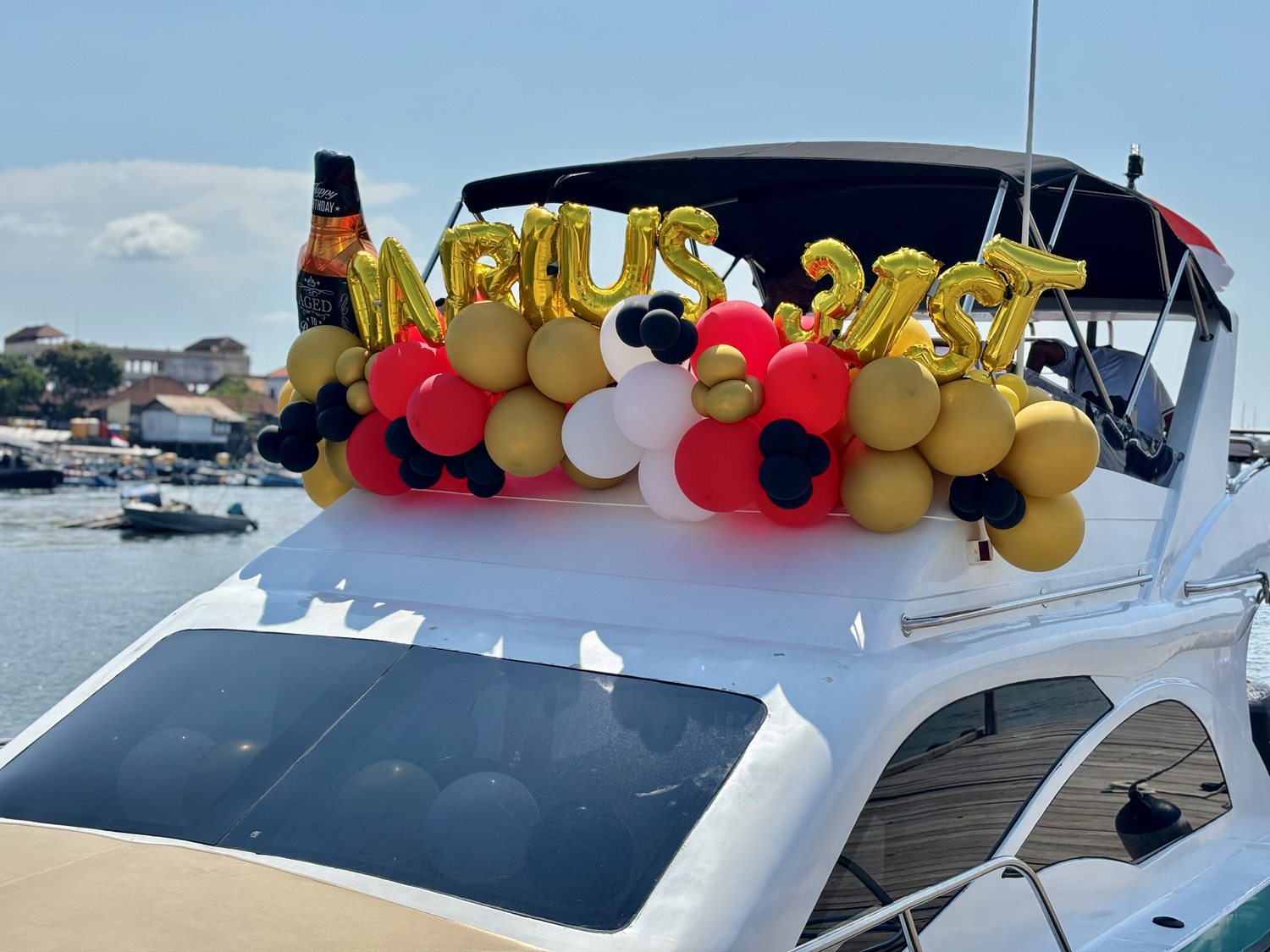 Private Boat Decoration